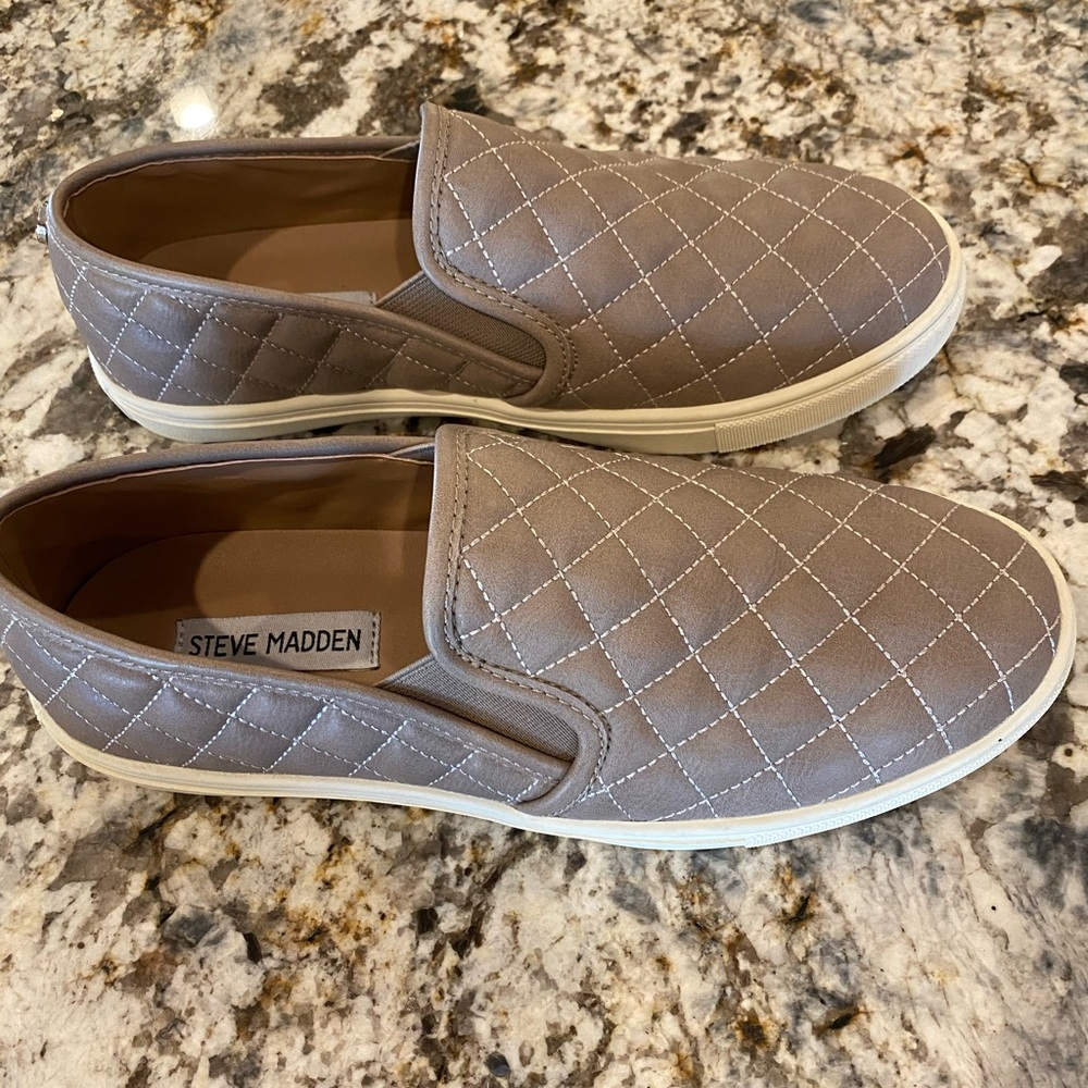 Steve Madden quilted sneaker